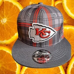 New Era Kansas City Chiefs NFL 9Fifty Snapback Hat Plaid Gray Red‎ Mens